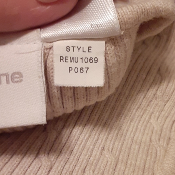 Top - Picture 8 of 8